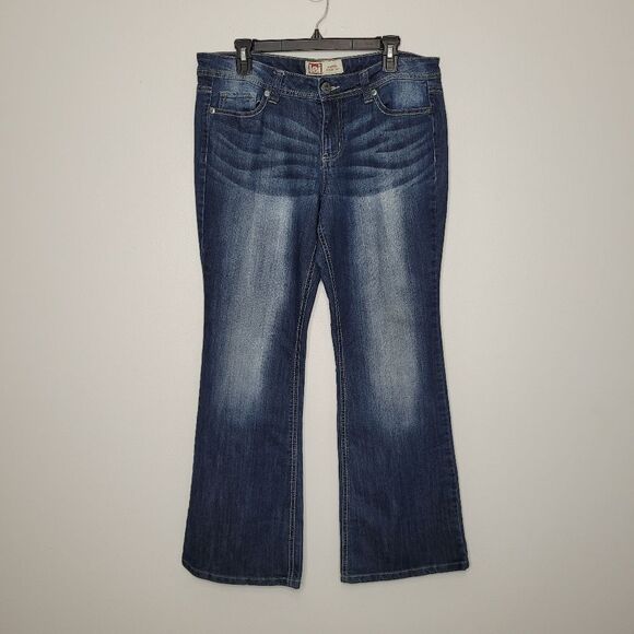 LEI y2k vibe Sophia hipster flare dark wash jeans size 15 - Picture 1 of 7